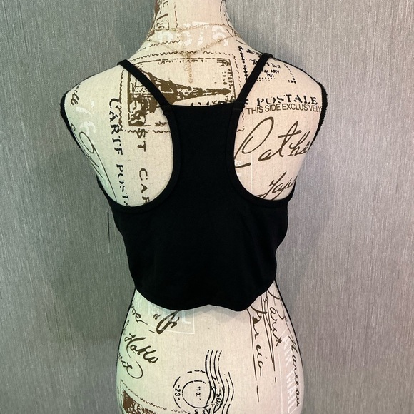 Old Navy Active Black Crop Top Size Large - Picture 7 of 8